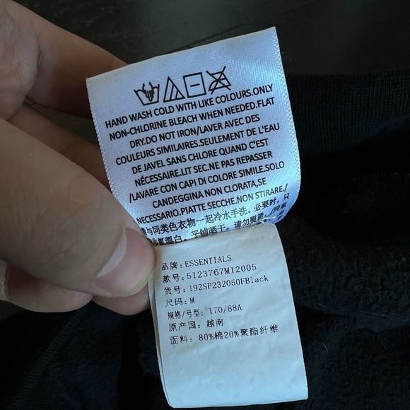 Essentials Fear Of God Unisex Sweatshirt Hoodie 3D Logo Black MEDIUM RN090233 - Picture 9 of 9